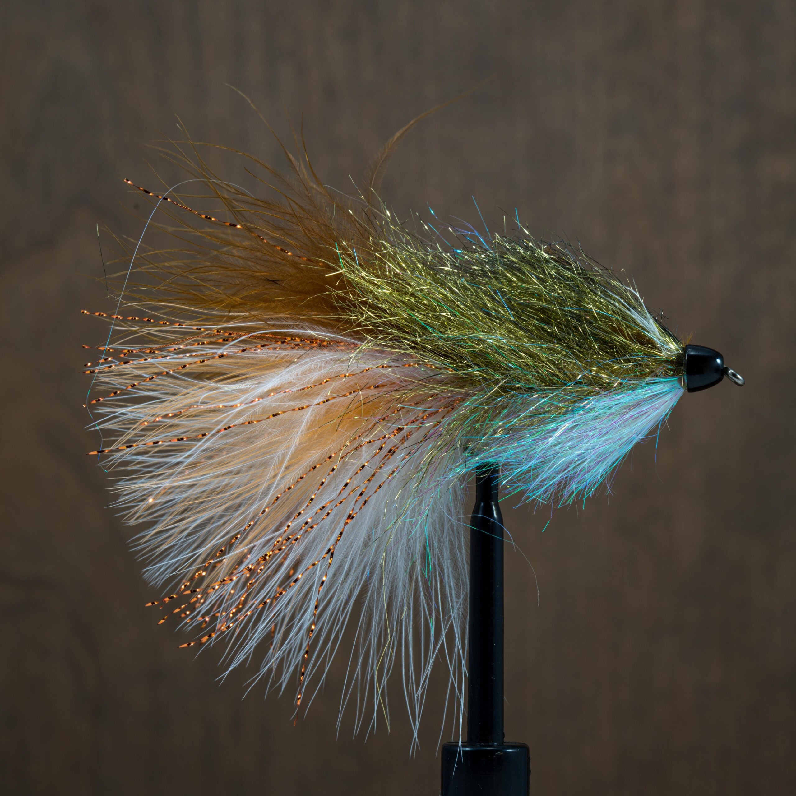 La pesca a mosca con lo streamer nei fiumi all'inizio della stagione La pesca a mosca con lo streamer nei fiumi all'inizio della stagione